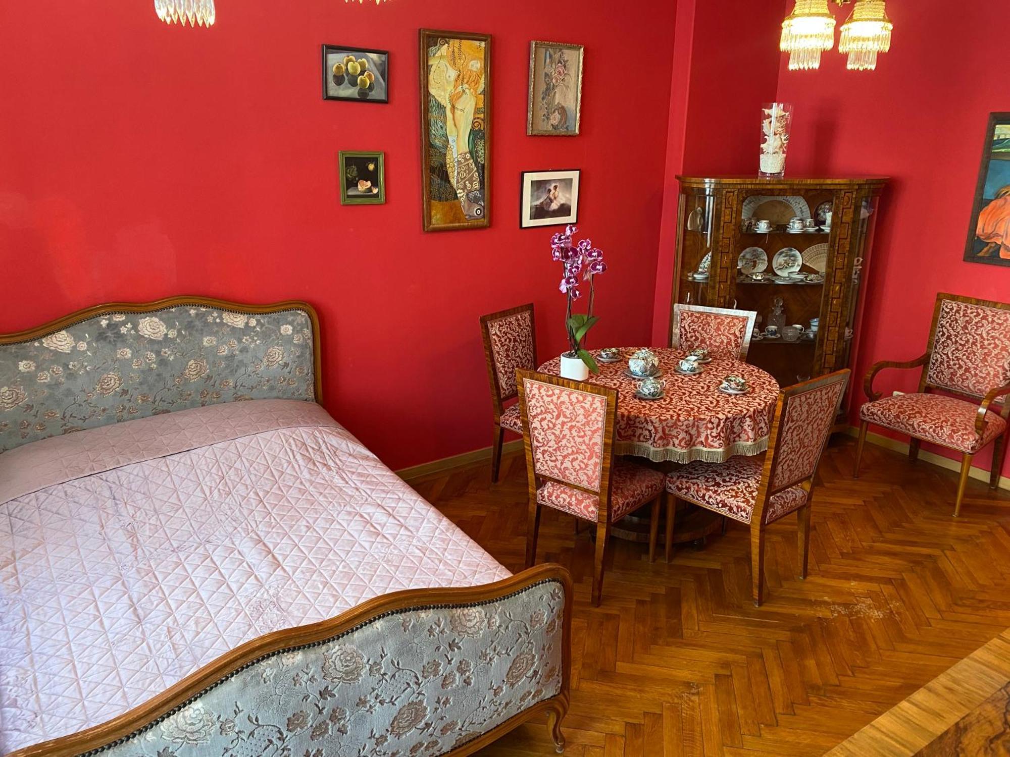 Retro Big Apartment With Two Balconies And Lift Karlovy Vary Ngoại thất bức ảnh